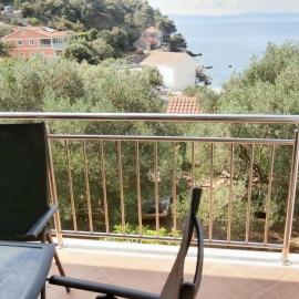 Charming Apartment with Sea View, Gdinj, 70 m², Garden