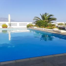 Elegant villa with sea view in Nerantza, private pool