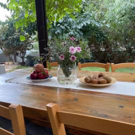 Pomegranate Cottage, hotelli kohteessa Binyamina