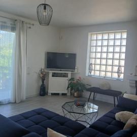 les Trois Cœurs, hotel a Mison