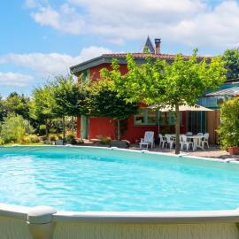 Maison cosy avec piscine privée à Estibeaux 38 m²