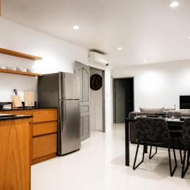 The One Apartment
