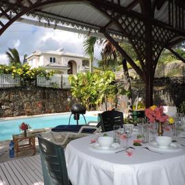 Charming villa in Blue Bay with private pool