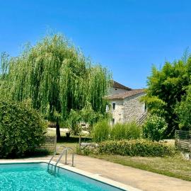 Les Foucauds, hotel em Saint-Quentin-de-Caplong