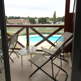 Appartement cosy avec piscine partagée - Guérande - 30 m², hotel a Guérande