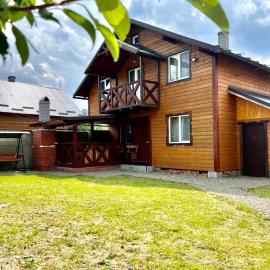 Котедж Amber, hotell i Mykuljtsjin
