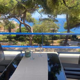 Poseidons Retreat optional el car and airporttrans, hotel i Sounio