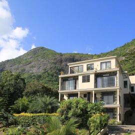 Charming studio in Moka 40 m² with mountain view terrace, hotel a Moka