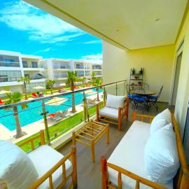 Pool View Apartment 6 Min to Beach, hotell sihtkohas Dar Hamida