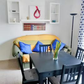 Charming apartment historic centre Granada 80 m² + balcony