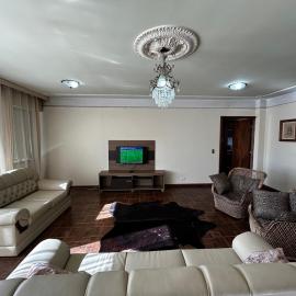 Grande Apartamento no Coração de Curitiba โรงแรมในกูรีตีบา
