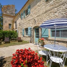 Charmante maison en Camargue avec piscine partagée