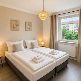 Zentral gelegene Ferienwohnung, gemütliche Boxspringbetten, Wifi, Smart TV, Balkon