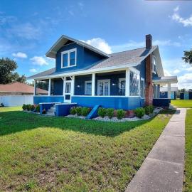 Spacious Lakefront 5BR home, Near Disney, Legoland