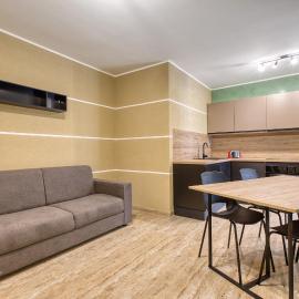 CENTRAL 51 SUITES, fully equipped 1BR suites with strong WIFI