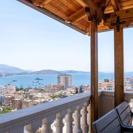 사란더에 위치한 호텔 Penthouse Condo Sarandë