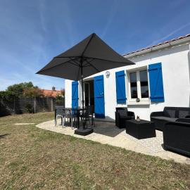 L'Epine Bleue, hotel i LʼÉpine