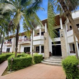 Rawai Grand House -SHA Plus, hotel in Rawai Beach
