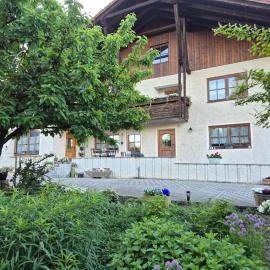 Haus am Gschlößlweg, hotel em Kelheim