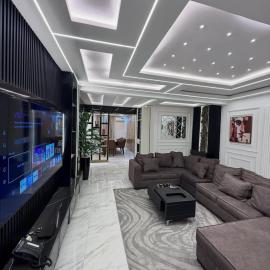 De Lexury Homes, hotel in Otinshi