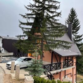 Vikendica Hills Vlašić, khách sạn ở Šišava