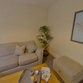 Spacious 3 Bedroom Townhouse in Menai Bridge, hotel in Menai Bridge