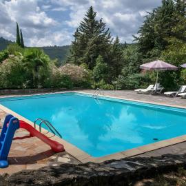 Les Lilas piscine partagée, hotel in Les Vans