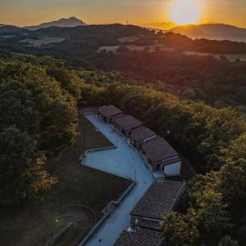 Amandelia, Hotel in Fardella