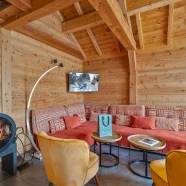 Chalet lumineux proche du centre village avec espace détente - FR-1-808-2