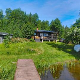 Traditional Finnish Cottage, hotel a Virasoja