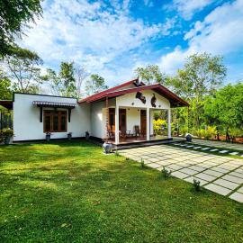 SMK Peacock Villa tissamaharama