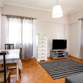 Caparica Urban Beach Retreat Near Beach and Park, ξενοδοχείο σε Almada