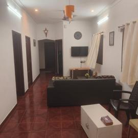 Vaisnika's Villa and HOMESTAY