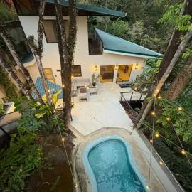 Sal y Sol, hotel a Quepos