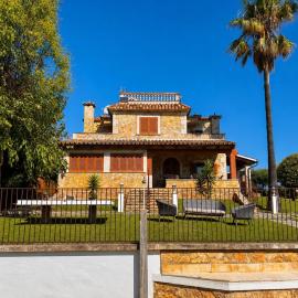 Villa Alejandra, Hotel in Crestatx