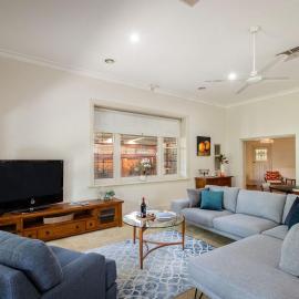 Gorgeous 3 Bed on Guinea