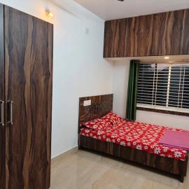 SVL HomeStay, hotel in Chik Ballāpur