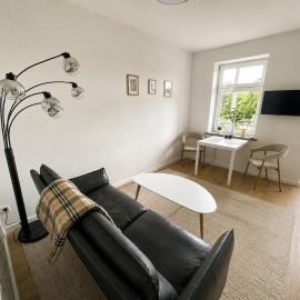 Modernes Design-Apartment mit Balkon & WLAN