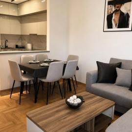 apartment Danijela, hotel din Radanovići