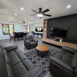 Olosara Ocean Retreat, Sea Views, Coral Coast 3 BEDROOM, Hotel in Sigatoka