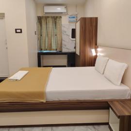 Shyamora Hotel, hotel in Jājpur