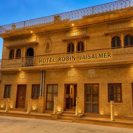 Hotel Robin Jaisalmer Near fort view, hotel in Jaisalmer