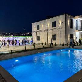Events house With Swimming Pool