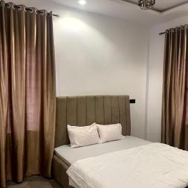 Ibadan में, होटल Universal Apartment & Suites