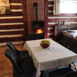 Rodinný pokoj v blízkosti Skiareálu Šachty, hotel in Vysoké nad Jizerou