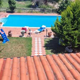 Pietra Mare Suites Villa, hotel en Palaión Eleftherochórion