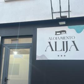 Alojamiento ALIJA, hotel in Alija del Infantado