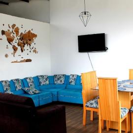 Casa Garza Real Amplia casa para grupos hasta 12 personas en Restrepo, hotel em Restrepo