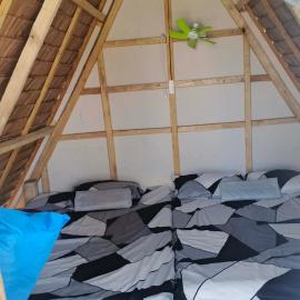 Isla Malaya Tours Campsite, hotel v destinácii Mantangule Island