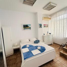 Azure Sea Apartment